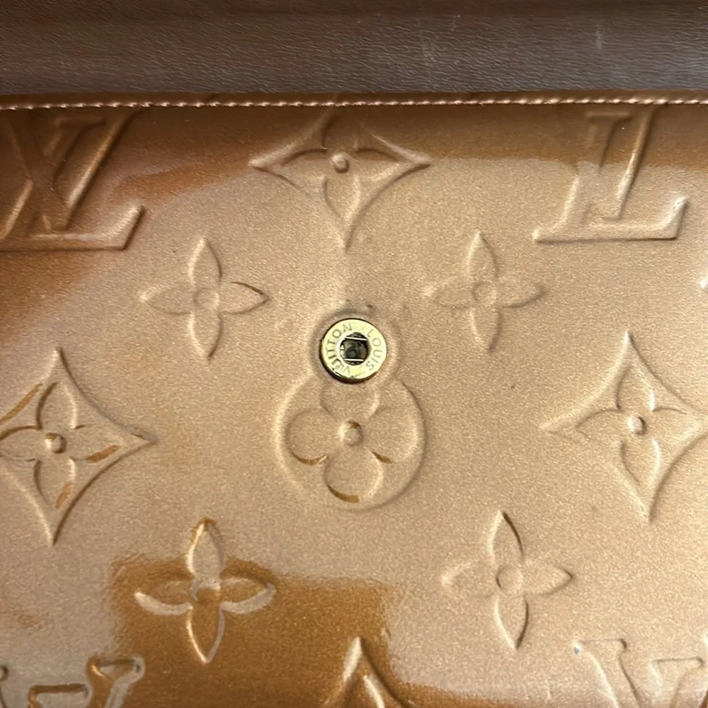 LOUIS VUITTON Vernis Bronze Long Wallet w/ LV Box & Unbranded Dust Bag. EUC